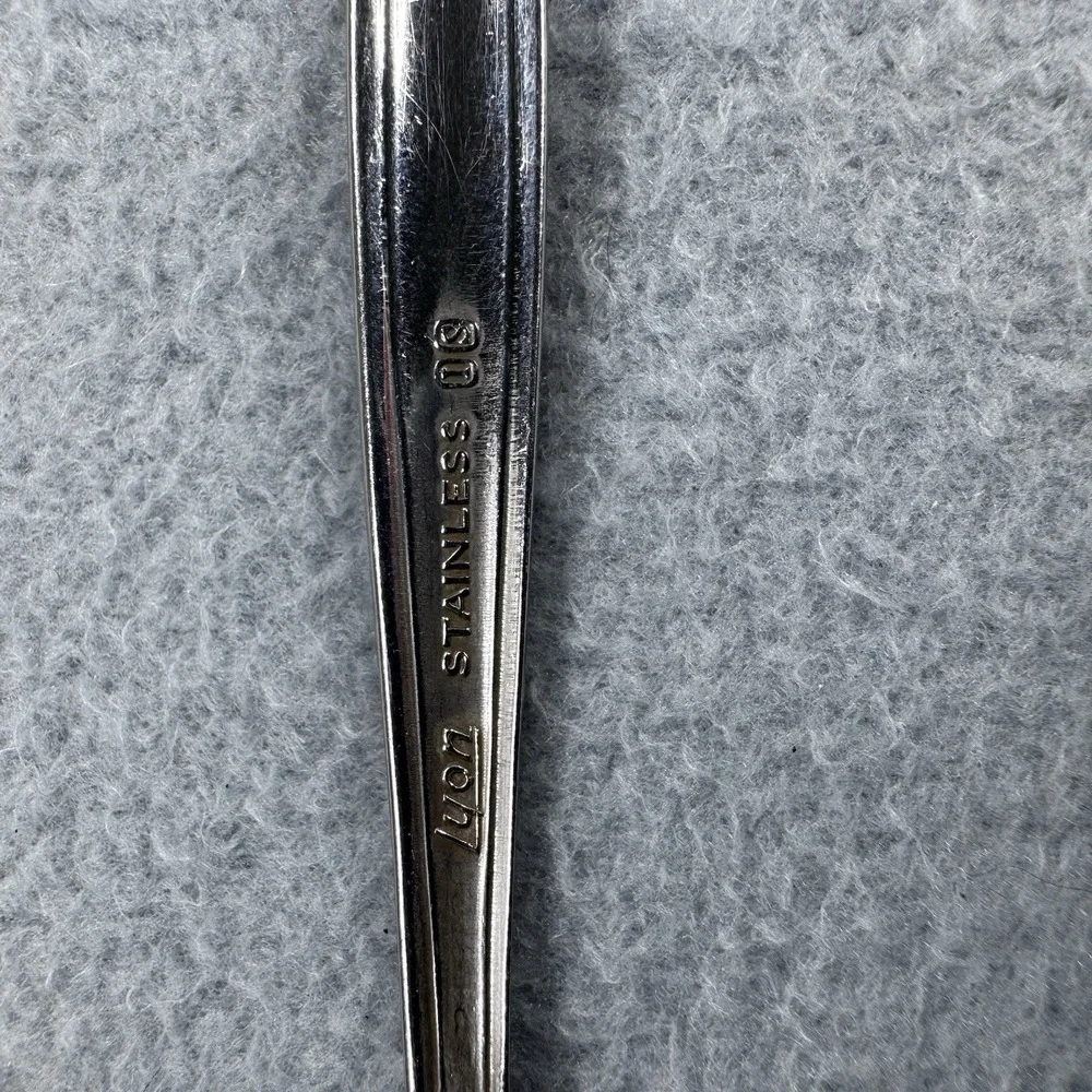 International Silver Lyon Frontenac Stainless Set of 2 Dinner Forks. Fine Dining